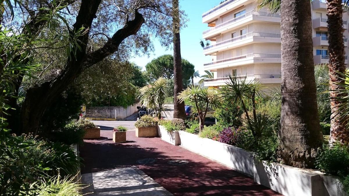 Joli Studio 4Pers Piscine Tout Confort Juan-les-Pins Eksteriør billede